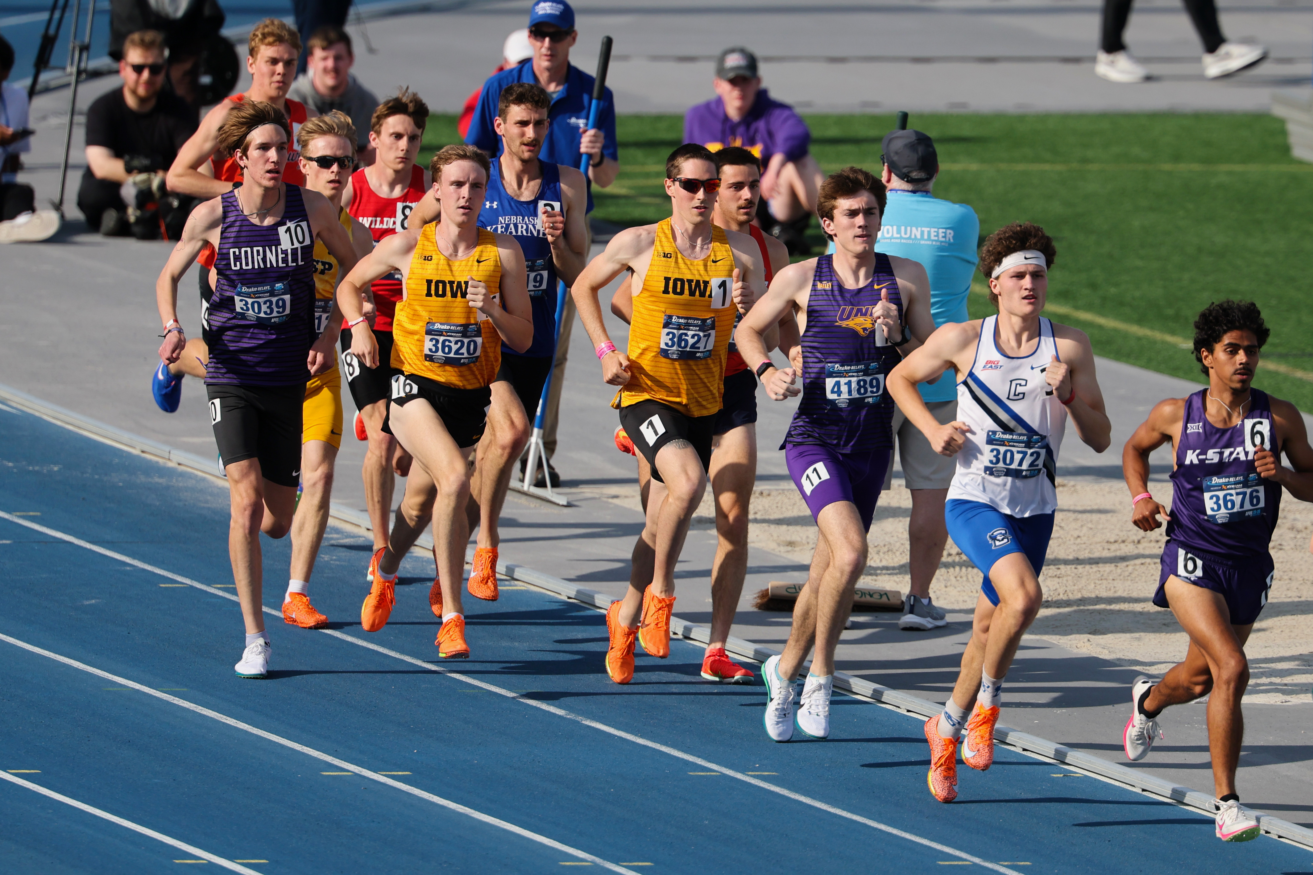 Blueprint runners training together